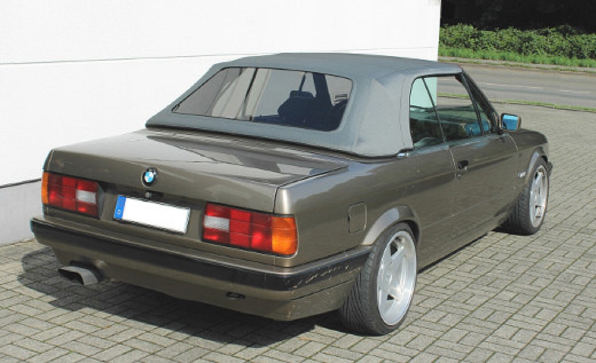 BMW E30 convertible top