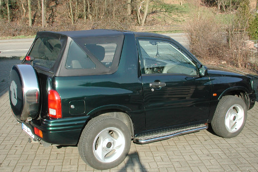 Suzuki Grand Vitara folding top