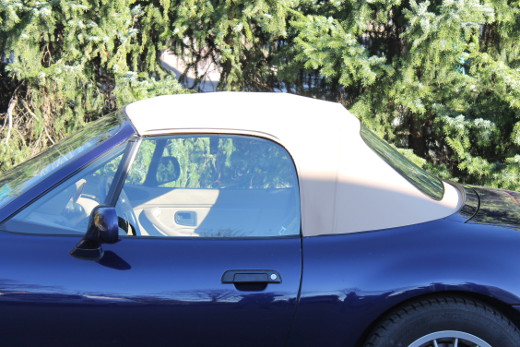 BMW Z3 Verdeck hell Beige seite